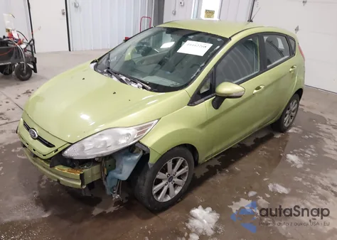 2013 Ford Fiesta Se z USA, uszkodzony, nr VIN 3FADP4EJ7DM119114